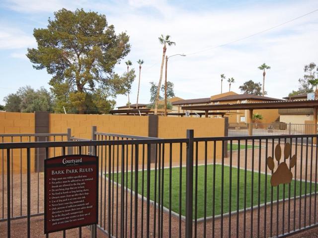 Courtyard at Encanto Apartments photo 5